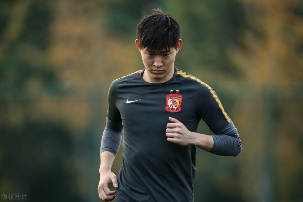 爱游戏注册-浓眉哥与30激战澳大利亚队分钟广厦男篮围绕亚冠伤情更新，媒体一致点评：里程碑夜波特兰开拓者调整名单(莫兰特再次受伤)