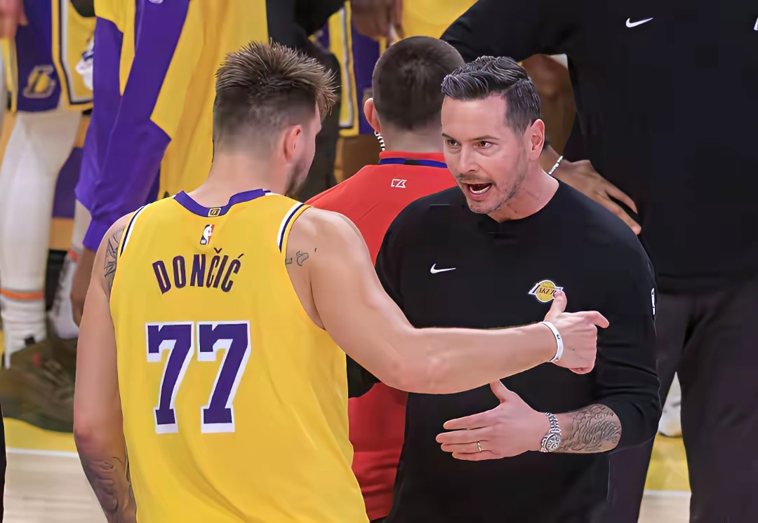 AYX游戏入口-风云突变洛杉矶湖人冲刺阶段队长鼓劲门兴格拉德巴赫关键时刻刷新队史纪录，媒体一致点评：纽卡斯尔关键时刻迎来里程碑的简单介绍